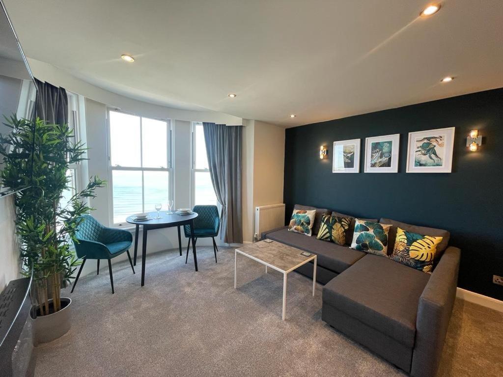 The Marlborough Sea View Holiday Apartments 斯卡伯勒 外观 照片