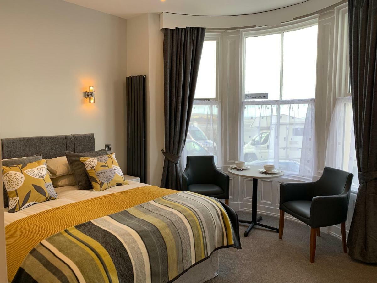 The Marlborough Sea View Holiday Apartments 斯卡伯勒 外观 照片